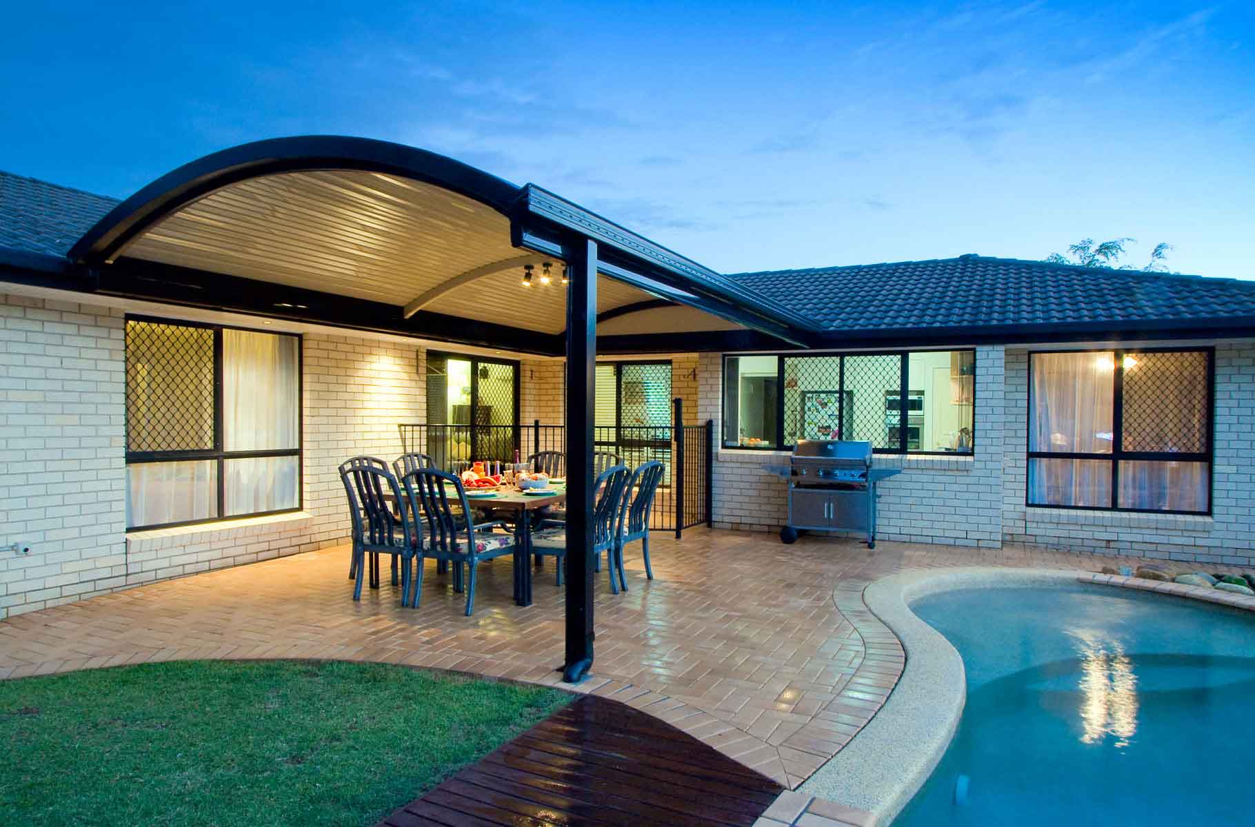 Curved Verandahs