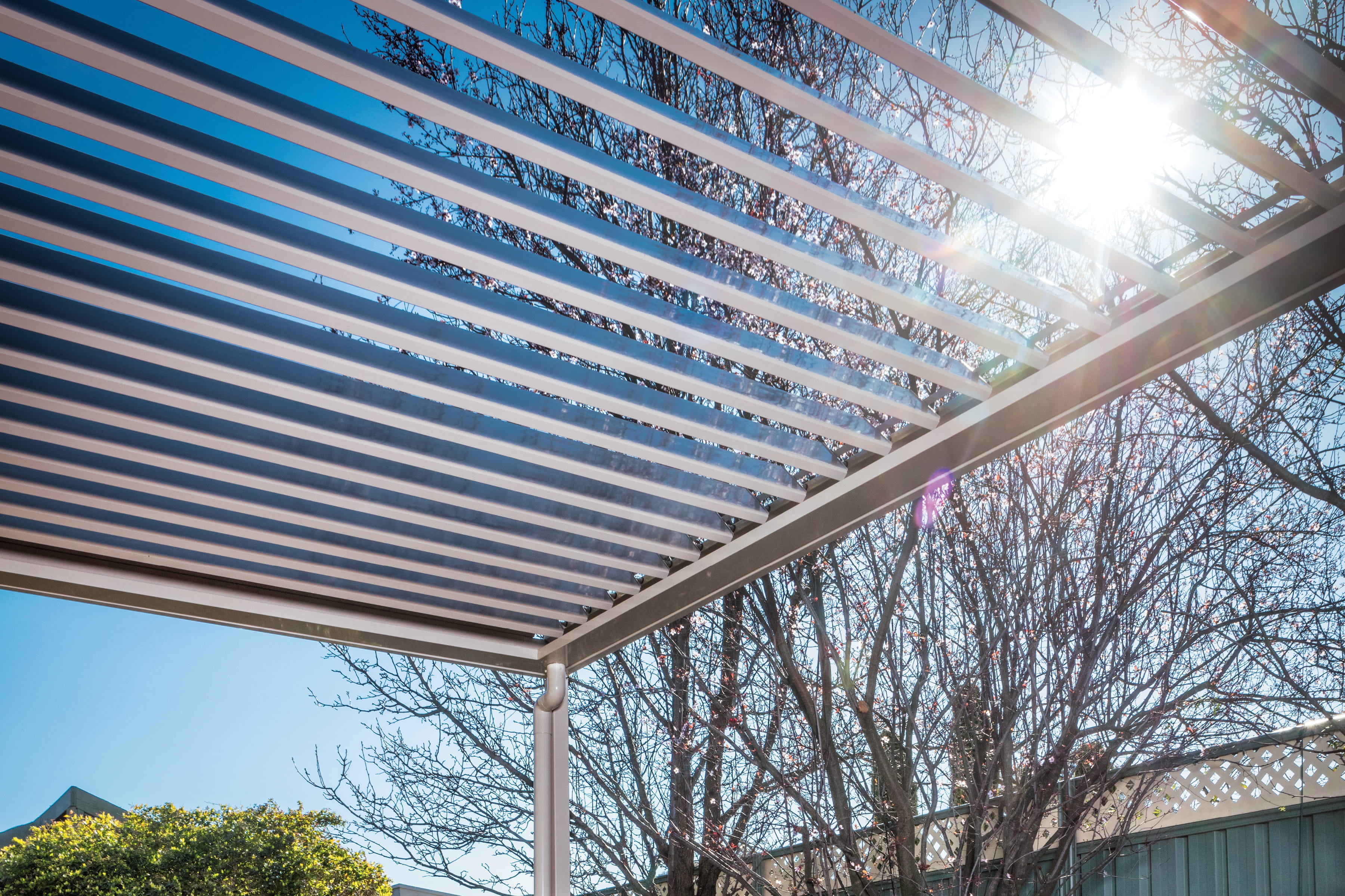 , Shade Blade, Sunroof or Insulated Roof: Which Stratco Roof Suits Your Patio?