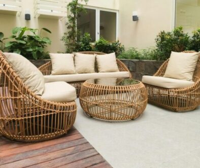 outdoor-entertainment-furniture-designs outdoor entertainment chair and table