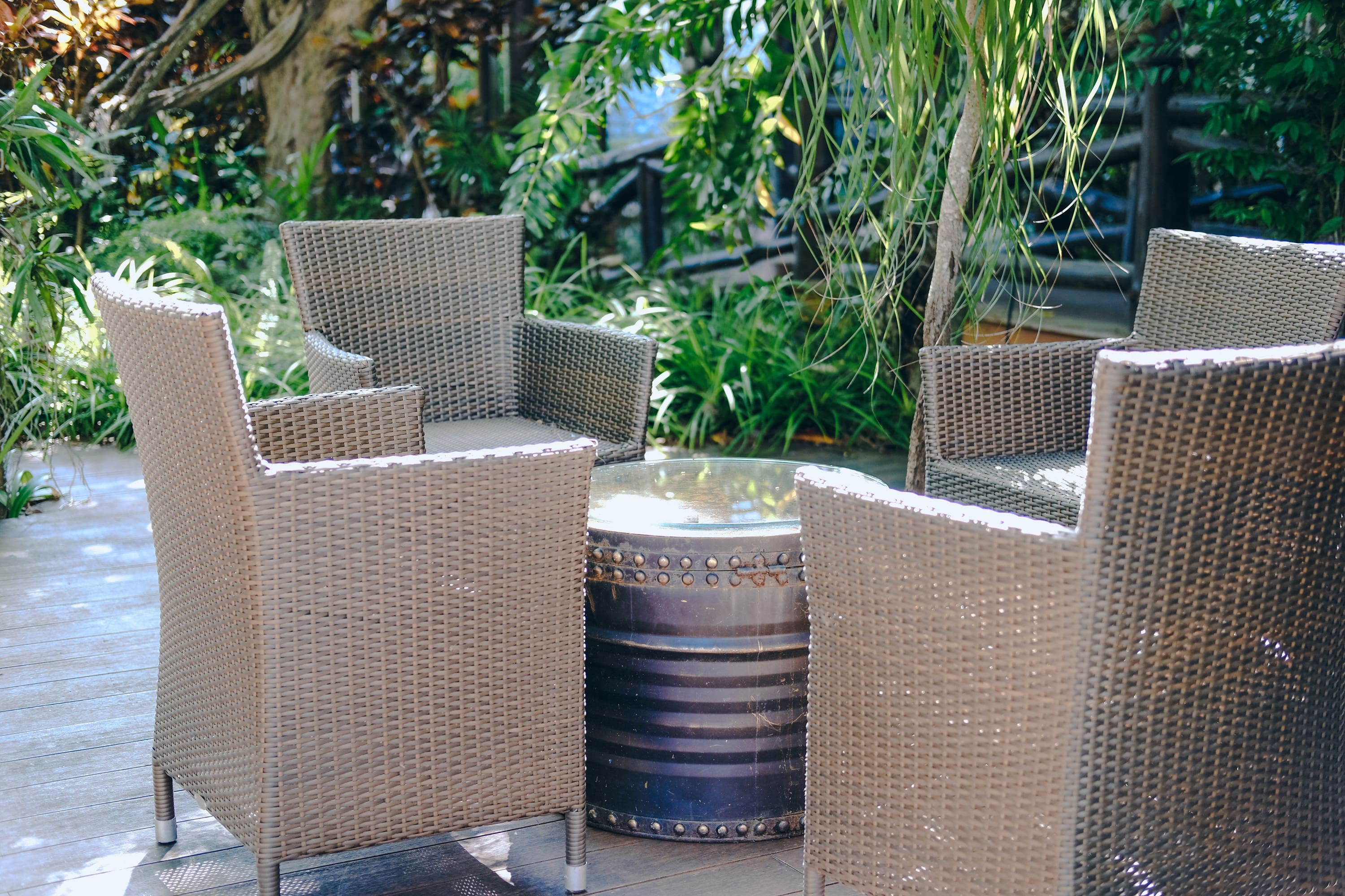 outdoor entertainment furniture